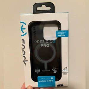 Speck Presidio 2 Pro Black for iPhone 13 Pro